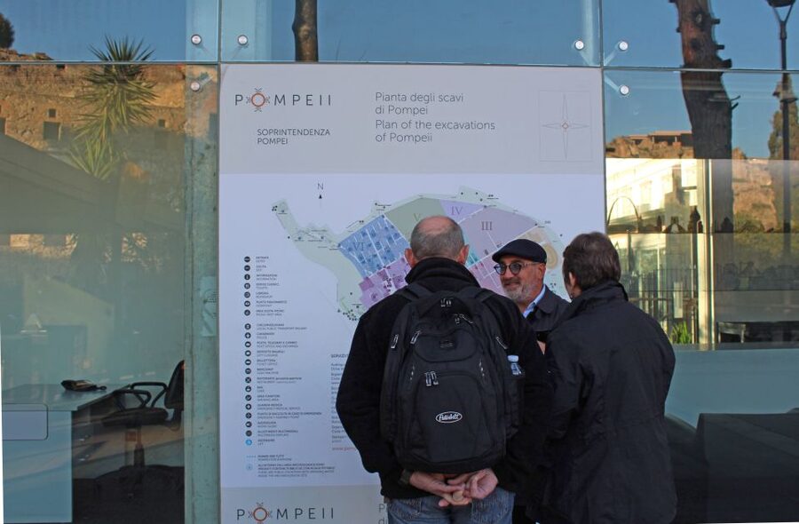 Pompeii: Skip-the-Line Tickets and Tour with Archaeologist - Key points at a glance
