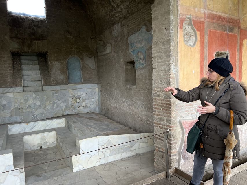 Pompeii: Small-Group Guided Tour with Skip-the-Line Ticket - Key points at a glance