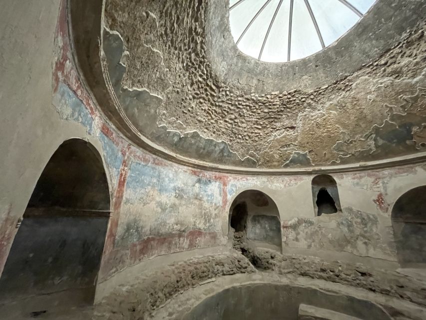 Pompeii: Small-Group Guided Tour with Skip-the-Line Ticket - How the guides shape the experience