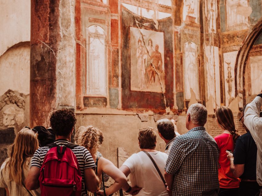 Pompeii: Small-Group Tour of Pompeii and Herculaneum - Two hours inside Pompeii