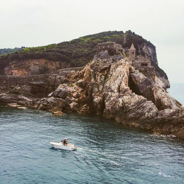 Portovenere: Isola Palmaria, Tino, and Tinetto Boat Tour - Why the Gulf of Poets is best seen from the water