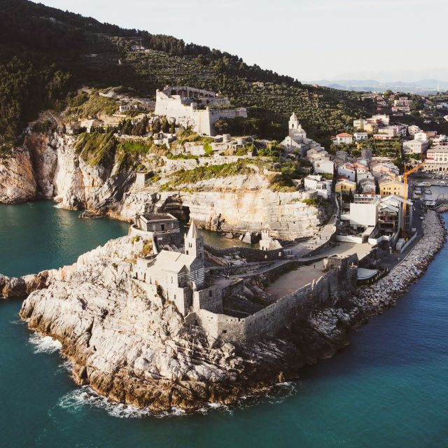 Portovenere: Isola Palmaria, Tino, and Tinetto Boat Tour - Starting at Môle Doria with a local skipper