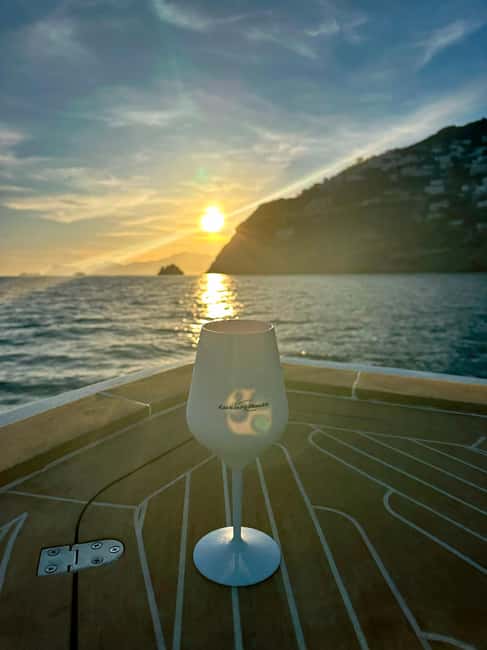 Positano: Shared Sunset Cruise - Who should book this cruise?