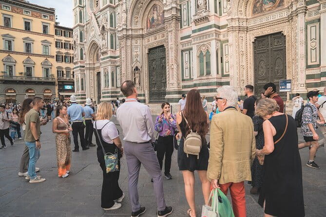 Premium Small-Group Uffizi Tour - Inside the gallery: Botticelli, Leonardo, Michelangelo, and Caravaggio
