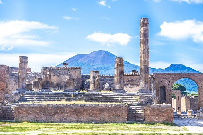 Private Pompeii, Positano & Amalfi coast Tour from Rome - The early departure and private Mercedes ride