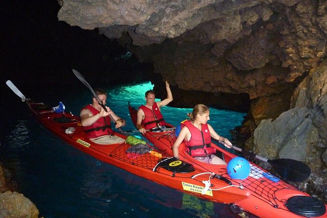 Private Tour explore Vulcano Island by Kayak & Coasteering - Weather, cancellations, and the backup plan
