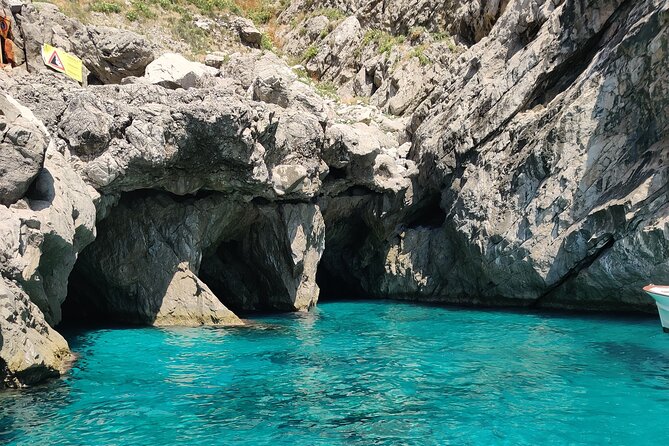 Private tour in a typical Capri boat - Swimming at Marina Piccola and the Green Grotto
