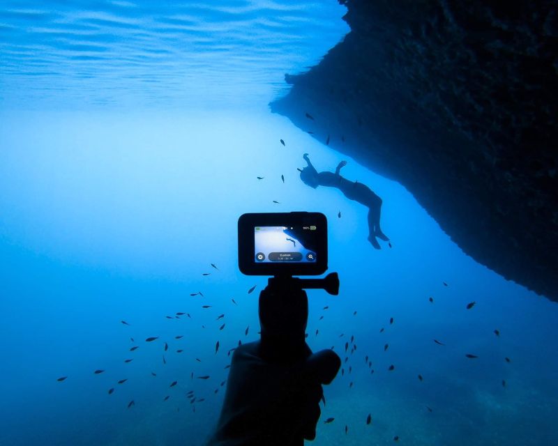 Procida: Boat Tour with Swimming Stops and Underwater Photos - Vivara and Punta Pioppeto Lighthouse