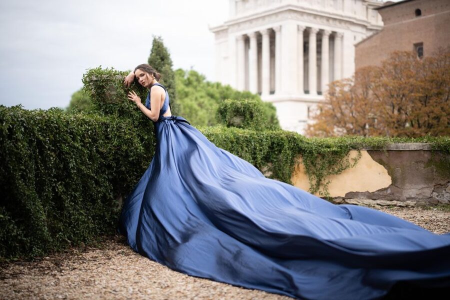 Professional Photoshoot in Rome - Piazza Venezia adds scale and city energy