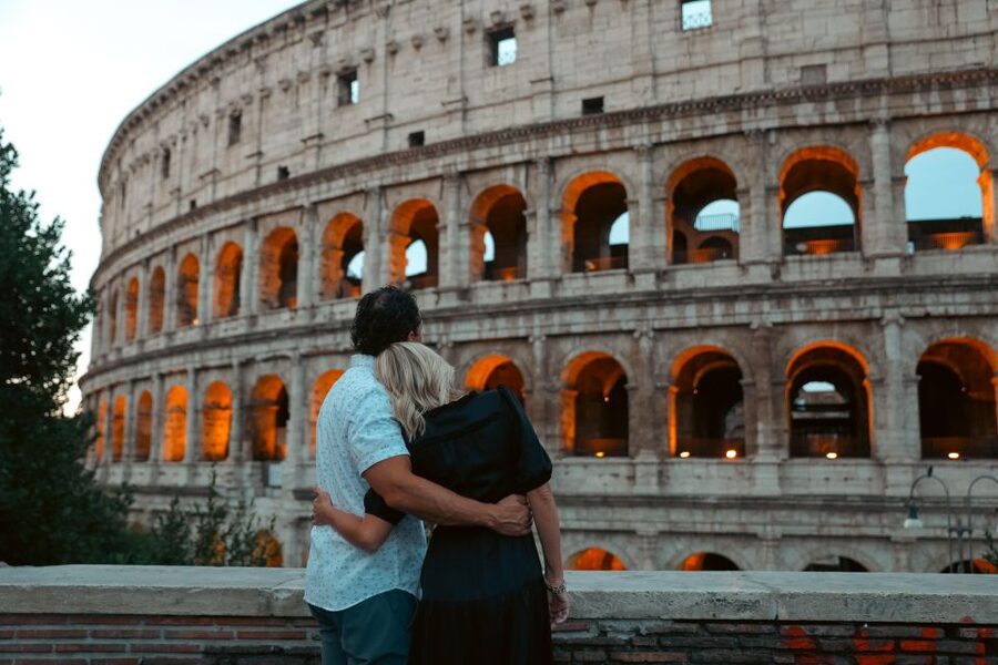 Professional Photoshoot in Rome - Posing help is the real service