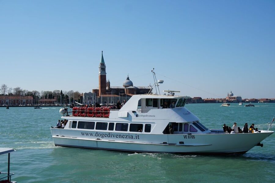 Punta Sabbioni: Murano, Burano & Torcello Guided Boat Tour - Is seven hours too long or just right?