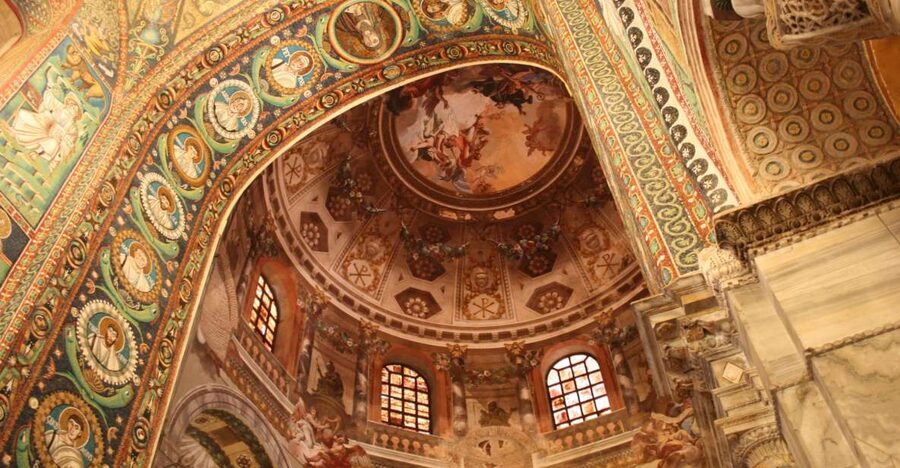 Ravenna: UNESCO Monuments and Mosaics Guided Tour - What the guide adds to the art
