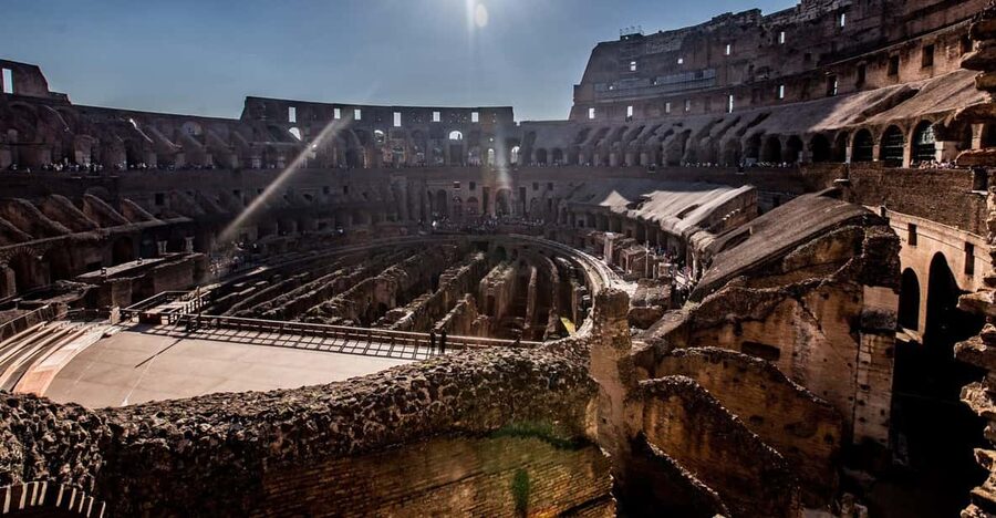 Rome: 1-Hour Fast Colosseum Tour - Entering the Colosseum through the crowd