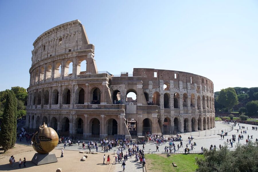 Rome: 1-Hour Fast Colosseum Tour - The ground floor and second tier