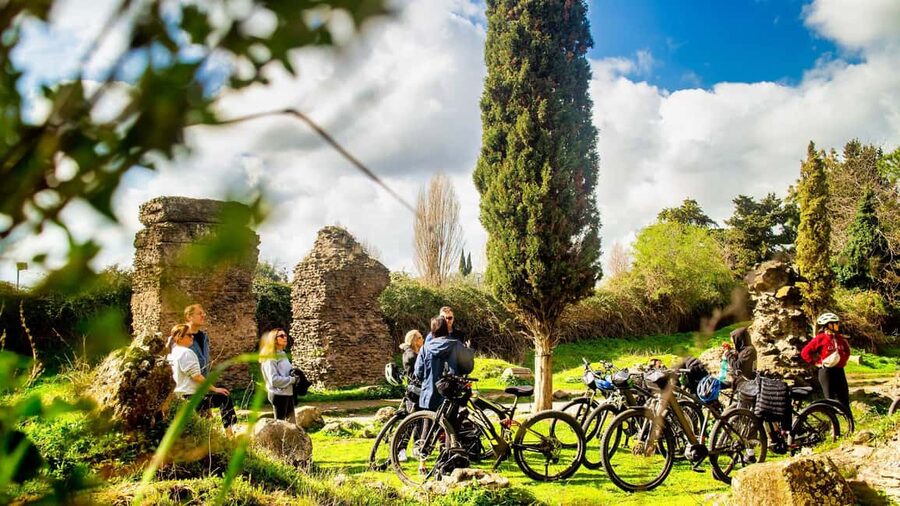 Rome: Appian Way Aqueducts Bike Tour (UPG Catacombs & Lunch) - Key points to know before booking