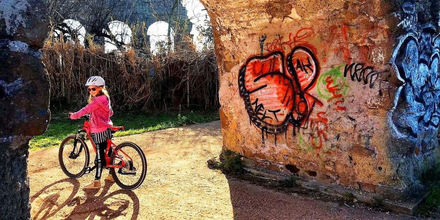 Rome: Appian Way & Catacomb Sunset E-bike Tour with Aperitif - Porta San Sebastiano and the Appian Way