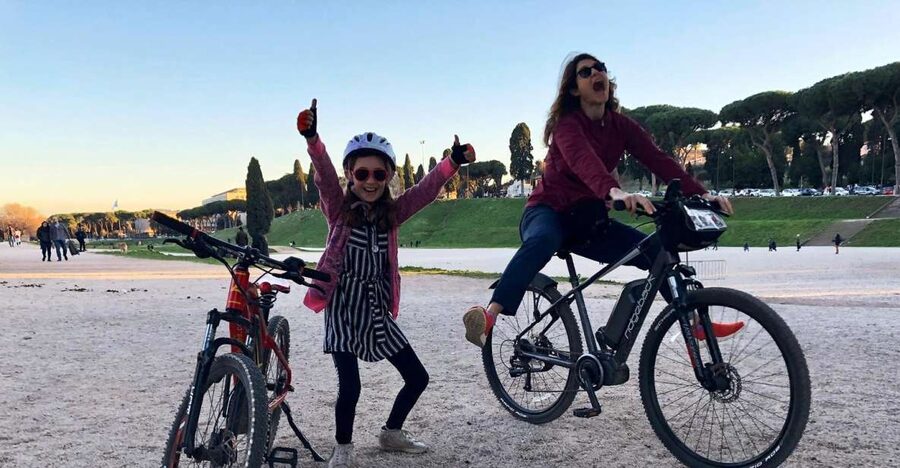 Rome: Appian Way E-Bike Tour Catacombs, Aqueducts & Picnic - Going Underground at the Catacombs