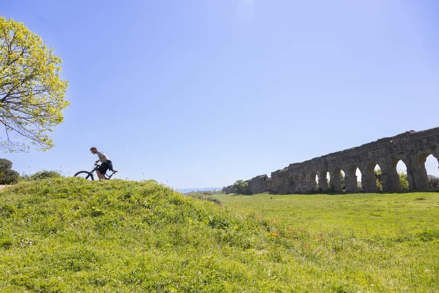 Rome:Appian Way E-bike Tour with Catacombs, Aqueducts & Food - Starting out on the CUBE electric mountain bikes
