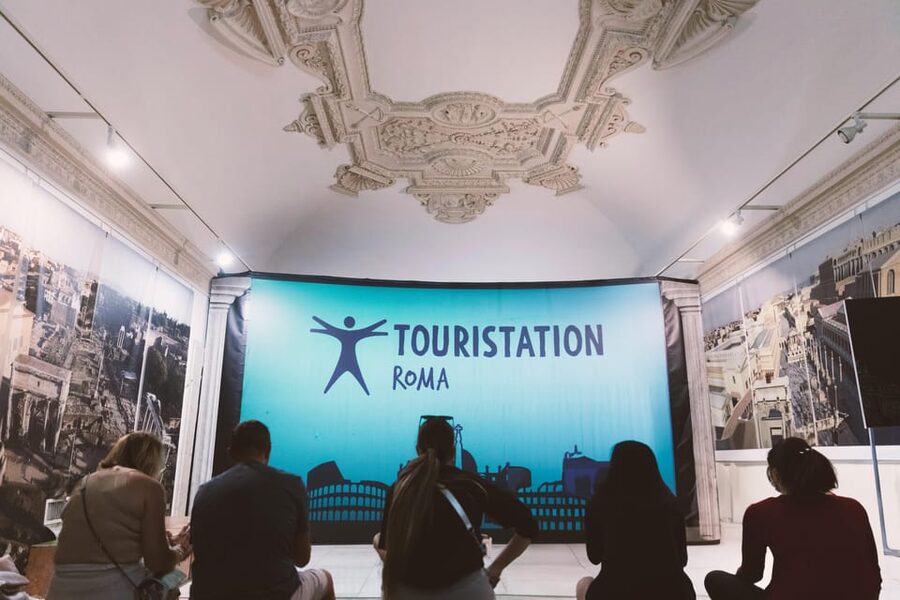 Rome: Arena of Colosseum, Roman Forum and Palatine Hill - Starting near Piazza Venezia