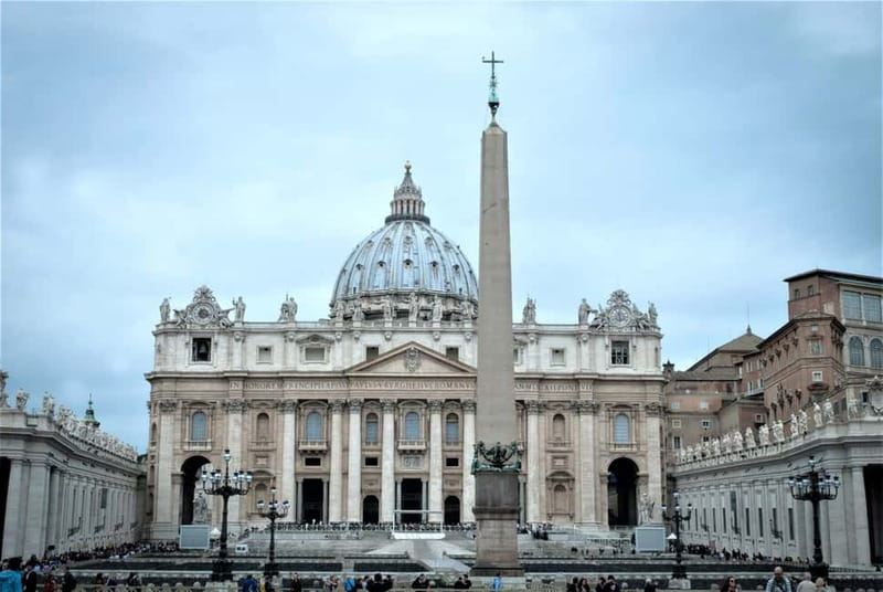 Rome: Audience Pope Leo XIV with guided tour - Language, Group Style, and Physical Demands