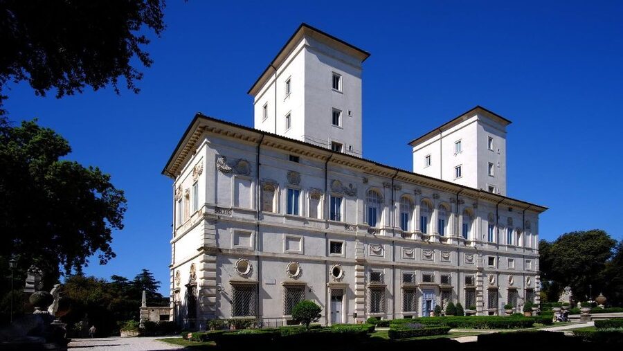 Rome: Borghese Gallery Small Group Guided Tour - The opening rooms and the rush to the tour route