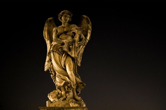 Rome by Night Walking Tour - Legends & Criminal Stories - Crossing the Tiber and the haunted bridge