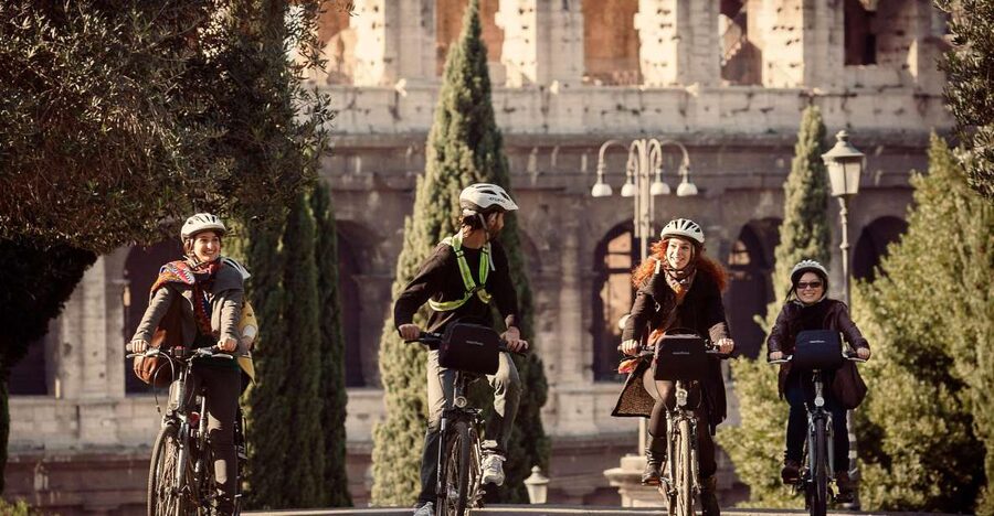 Rome: Cannondale E-Bike Tour of Top Landmarks & More - Guides, safety, and the feel of the ride