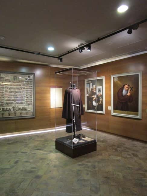 Rome: Capuchin Crypts Skip-the-Line Ticket and Tour - Why the guide matters here