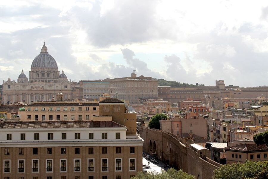 Rome: Castel Sant’ Angelo Ticket and Audio Guide - Using the smartphone audio guide