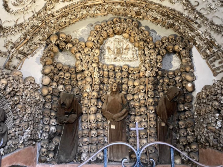 Rome: Catacombs and Capuchin Crypt Guided Tour with Transfer - Why the Capuchin Crypt is unlike Rome’s usual sights