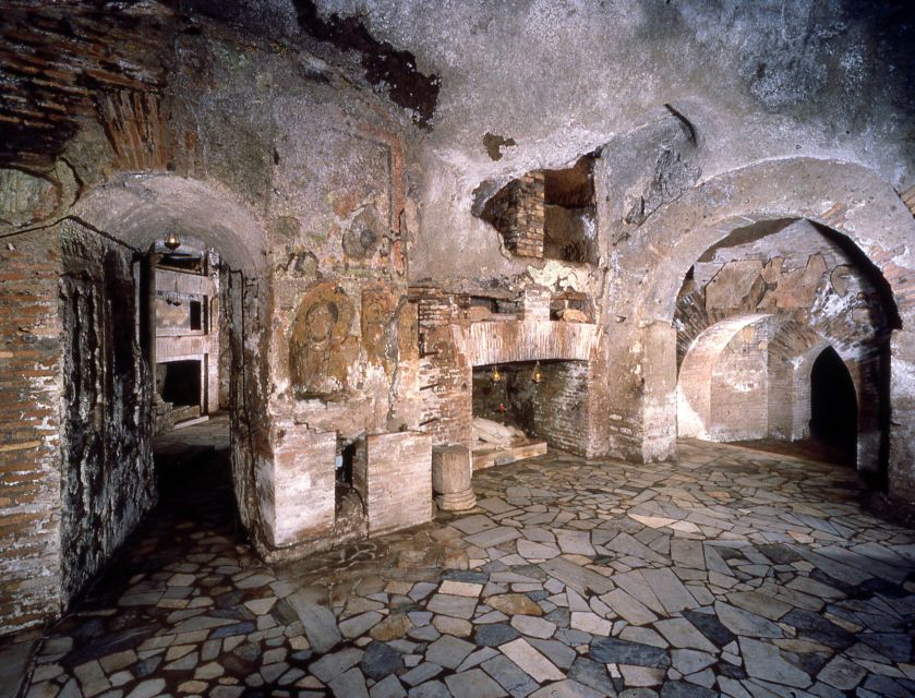 Rome: Catacombs of St. Callixtus Entry Ticket & Guided Tour - Reaching the catacombs from central Rome