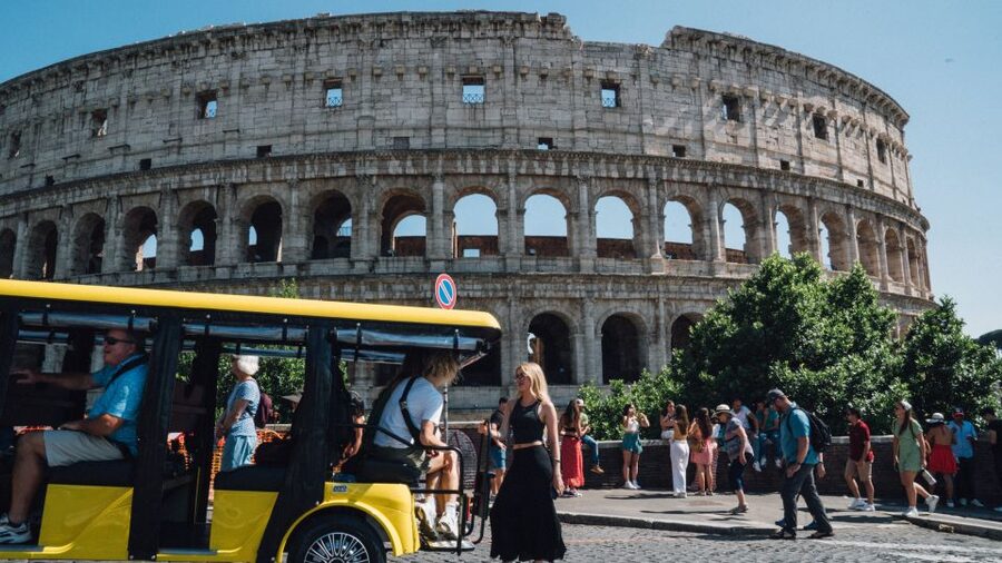 Rome: City Highlights Golf Cart Tour with Local Guide - The Colosseum from the outside