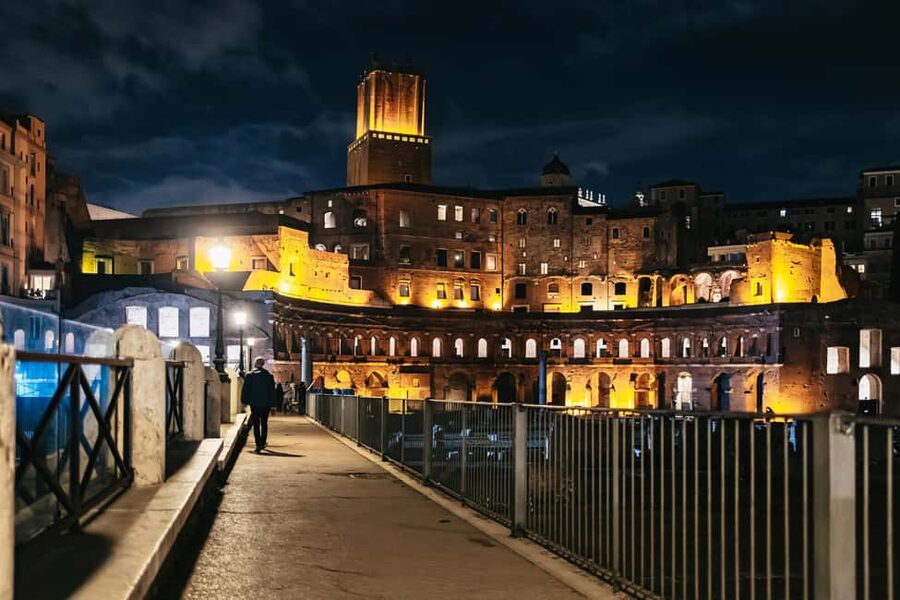Rome: City Highlights Moonlight Walking Tour - Key points to know before booking