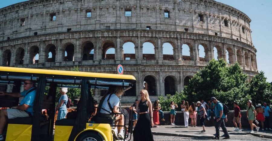 Rome: City Highlights Tour by Electric Golf Cart - Starting near the Pantheon on Via Monterone