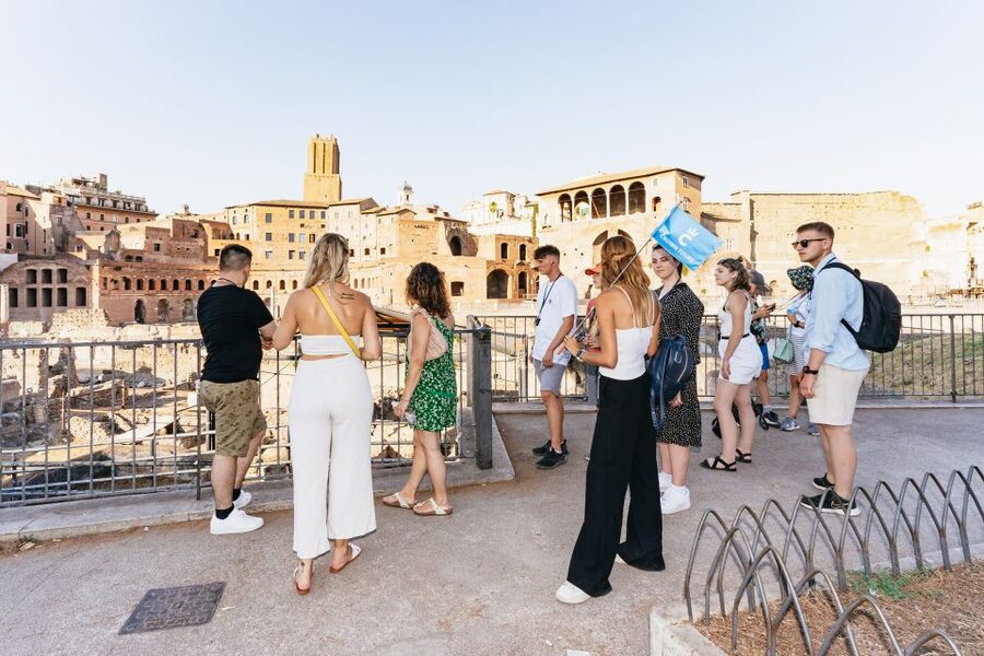 Rome: City Highlights Walking Tour - Finishing around Campo de Fiori