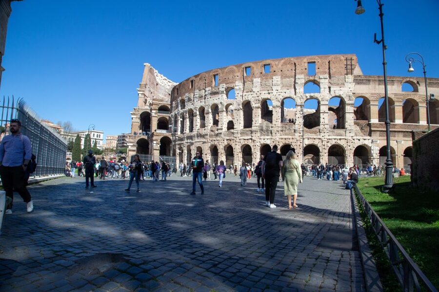 Rome: Colosseum Express Tour with Forum & Palatine Access - Practical details that affect your visit