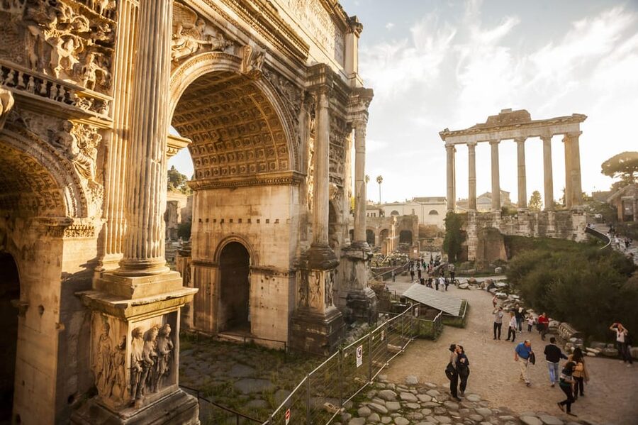 Rome: Colosseum, Forum, Palatine Hill Entry & Audioguide App - ID, names, and the booking details that matter
