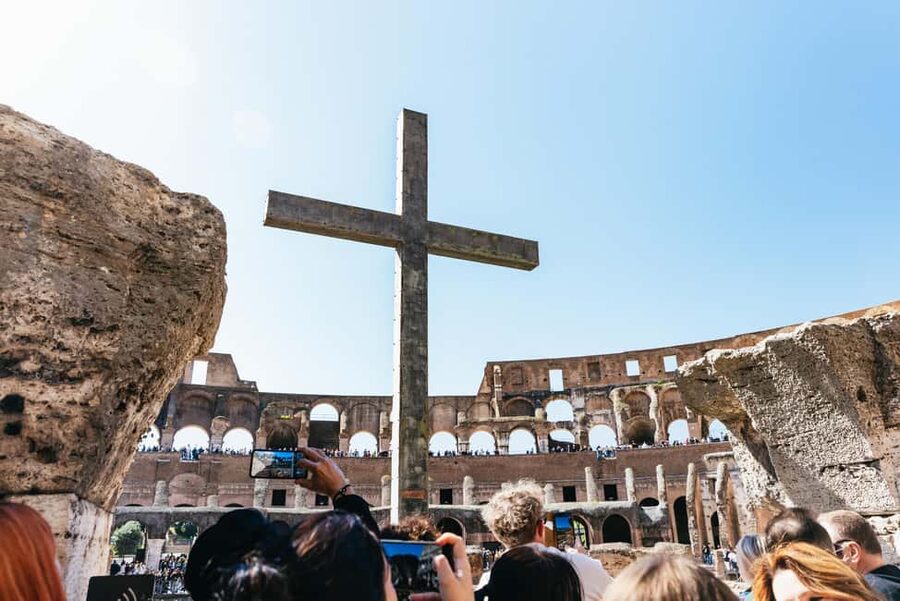 Rome: Colosseum, Forum & Palatine Hill Tour & Optional Arena - Palatine Hill and the beginning of Rome