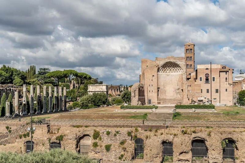 Rome: Colosseum & Forum Small Group Tour with Palatine Hill - Palatine Hill, where the best Forum view begins
