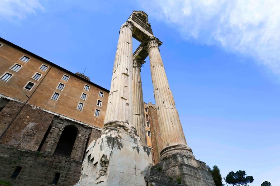 Rome: Colosseum & Forum with Audio Guide App -Optional Arena - What to bring and what to leave behind