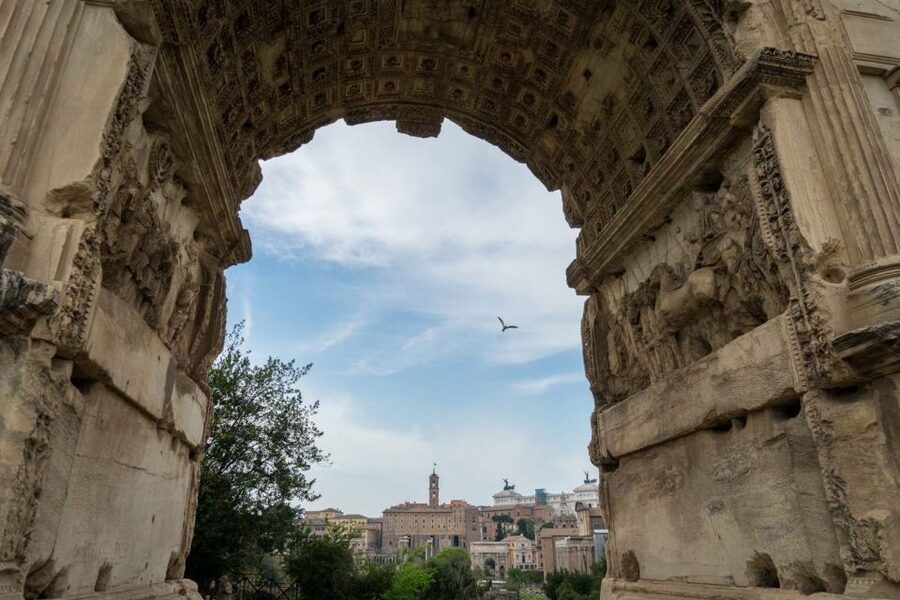 Rome: Colosseum, Roman Forum and Palatine Hill Group Tour - Palatine Hill and the views over Circus Maximus