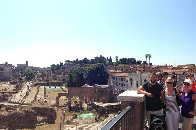 Rome: Colosseum, Roman Forum and Palatine Hill Private Tour - Why a private three-hour route works well in ancient Rome