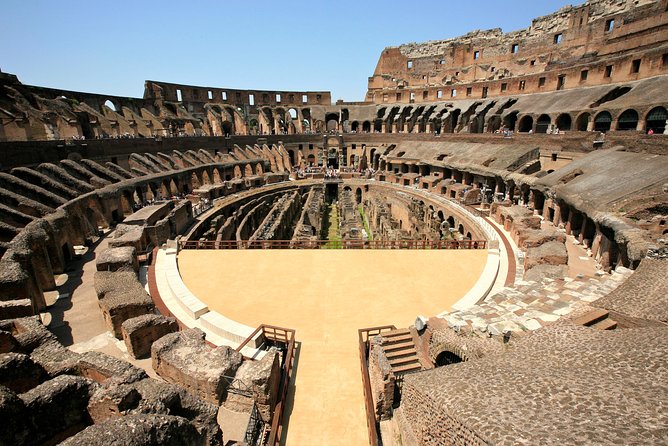 Rome: Colosseum, Roman Forum and Palatine Hill Private Tour - Meeting at Caffè Roma and starting the visit
