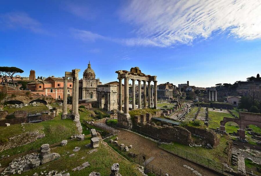 Rome: Colosseum, Roman Forum & Palatine Guided Tour - Entering the Colosseum for a 40-minute guided visit
