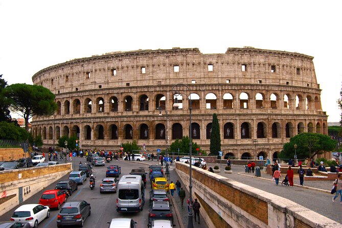 Rome: Colosseum, Roman Forum & Palatine Hill Experience - Guided tour or app-based visit?