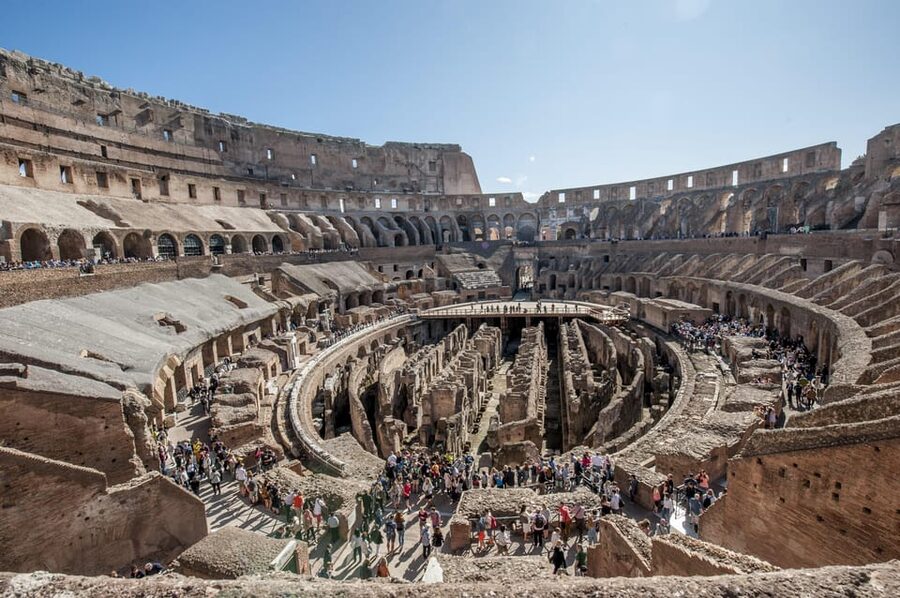 Rome: Colosseum, Roman Forum & Palatine Hill Tour - Heat, crowds, and the right things to bring