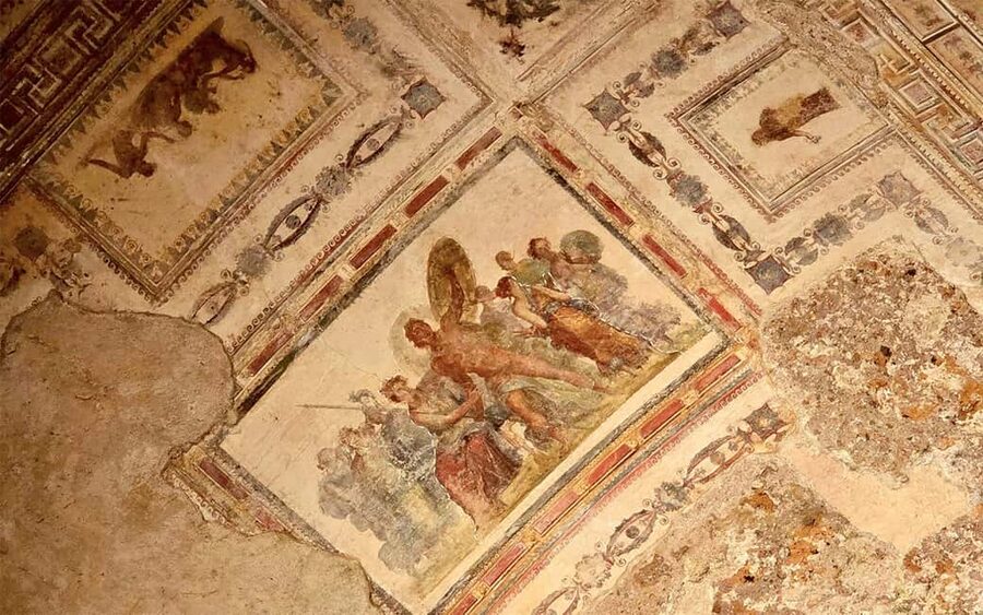 Rome: Domus Aurea Tour with Virtual Reality Experience - Inside the east and west wings