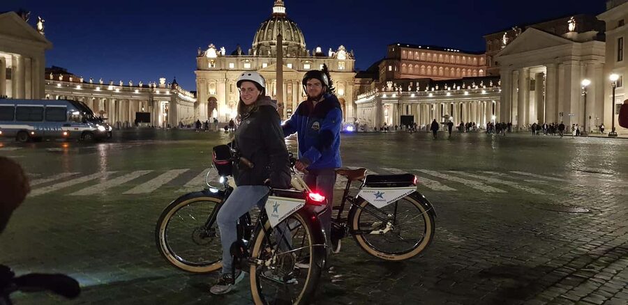 Rome: E-Bike Sunset Tour with Pizza Option - Roman Forum and Piazza Venezia