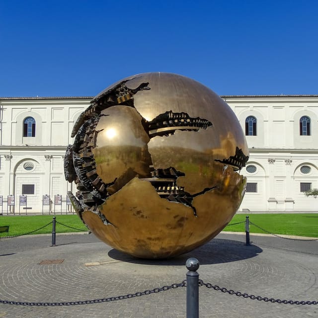 Rome: Early Vatican Museums & Sistine Chapel Tour - Finding the group at Via Tunisi 4