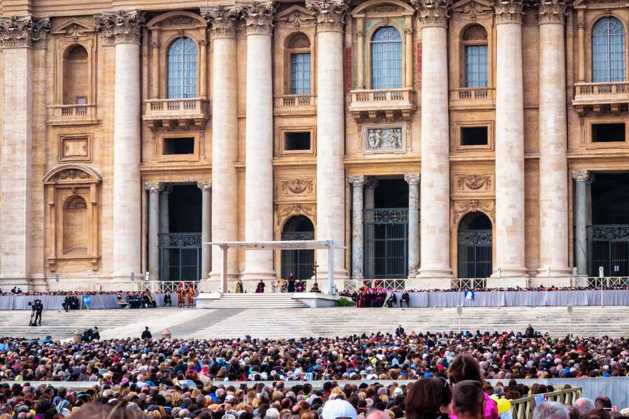 Rome: Escorted Papal Audience Experience with Entry Ticket - Walking through St. Peter’s Square